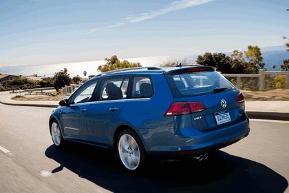 2015 Volkswagen Golf SportWagen - USA version 21