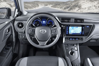 2015 Toyota Auris 25