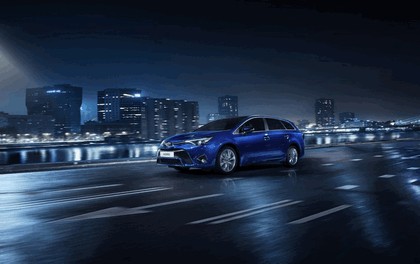 2015 Toyota Avensis SW 6