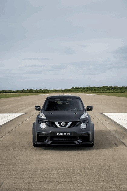 2015 Nissan Juke-R 2.0 concept 8