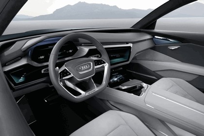 2015 Audi e-tron quattro concept 35