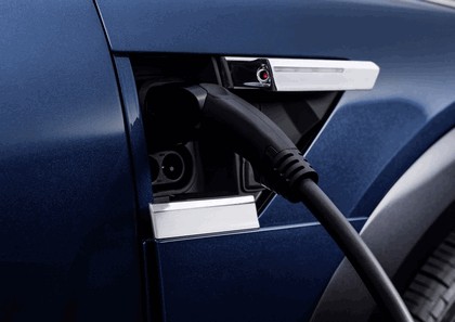 2015 Audi e-tron quattro concept 46