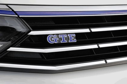 2015 Volkswagen Passat GTE 10