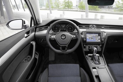 2015 Volkswagen Passat GTE 15