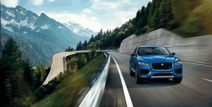 2015 Jaguar F-Pace LE S 11