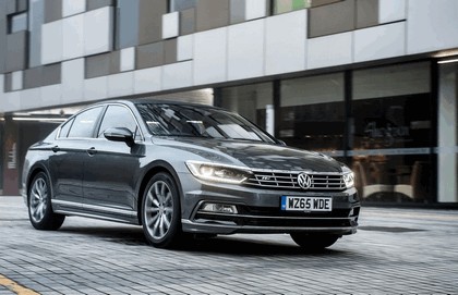 2015 Volkswagen Passat R-Line - UK version 1