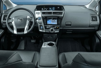 2016 Toyota Prius v 19