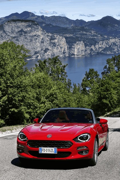 2015 Fiat 124 spider 7