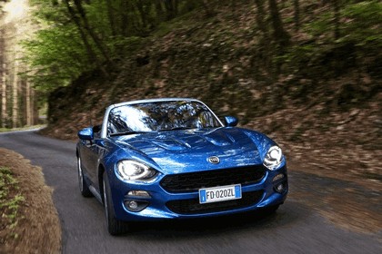 2015 Fiat 124 spider 30