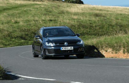 2016 Volkswagen Golf GTD Estate - UK version 4