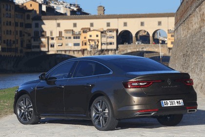 2015 Renault Talisman - test drive in Tuscany 2