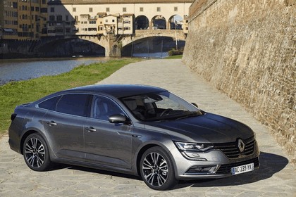 2015 Renault Talisman - test drive in Tuscany 5