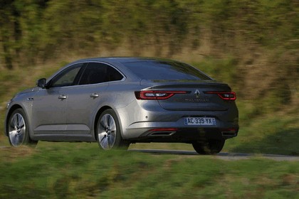 2015 Renault Talisman - test drive in Tuscany 19