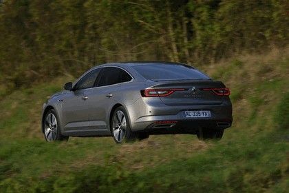 2015 Renault Talisman - test drive in Tuscany 21