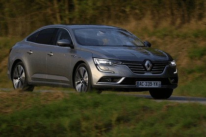 2015 Renault Talisman - test drive in Tuscany 22