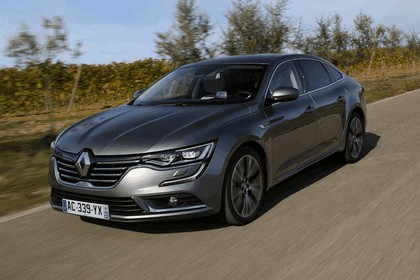 2015 Renault Talisman - test drive in Tuscany 28