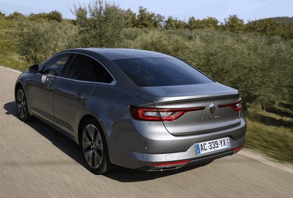2015 Renault Talisman - test drive in Tuscany 38