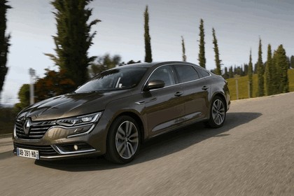 2015 Renault Talisman - test drive in Tuscany 46