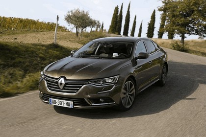 2015 Renault Talisman - test drive in Tuscany 48