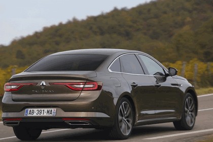 2015 Renault Talisman - test drive in Tuscany 58