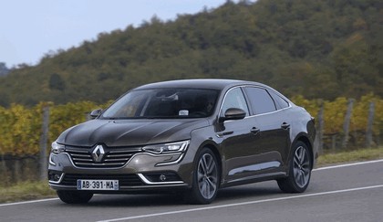2015 Renault Talisman - test drive in Tuscany 60