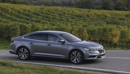 2015 Renault Talisman - test drive in Tuscany 63