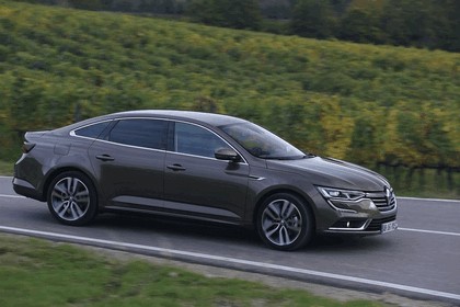 2015 Renault Talisman - test drive in Tuscany 72