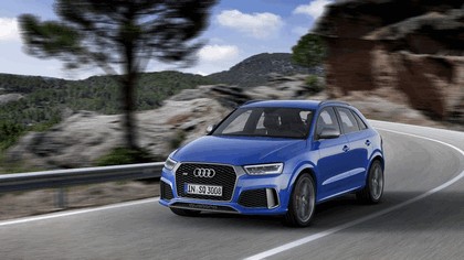 2016 Audi RS Q3 Amplified 13