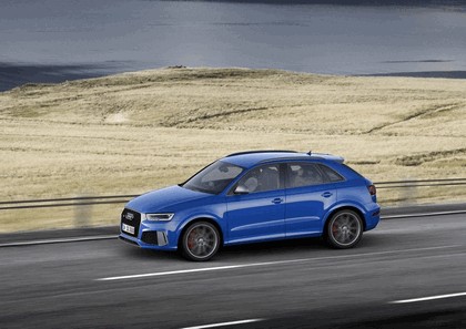2016 Audi RS Q3 Amplified 15