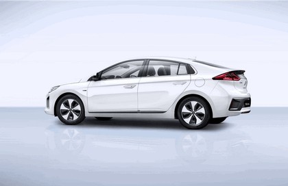 2016 Hyundai Ionic Electric concept 2