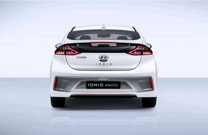 2016 Hyundai Ionic Electric concept 6