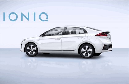 2016 Hyundai Ionic Electric concept 8