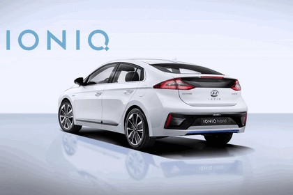 2016 Hyundai Ionic Hybrid concept 9