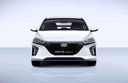 2016 Hyundai Ionic Plug-in concept 5