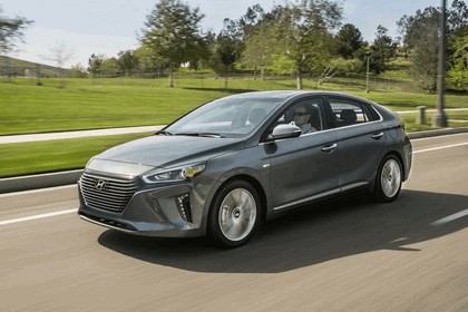 2016 Hyundai Ionic Hybrid - USA version 5