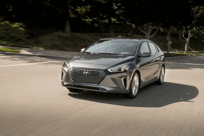 2016 Hyundai Ionic Hybrid - USA version 17
