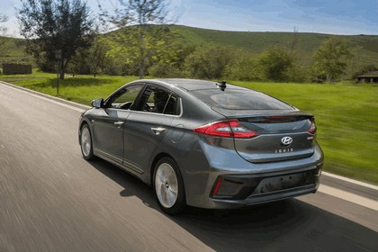 2016 Hyundai Ionic Hybrid - USA version 26