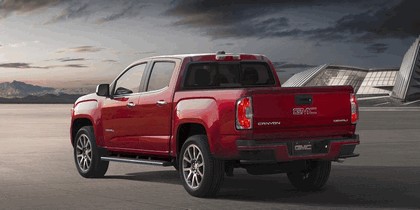 2017 GMC Canyon Denali 2