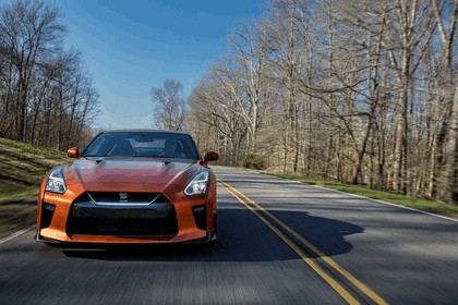 2017 Nissan GT-R ( R35 ) 32