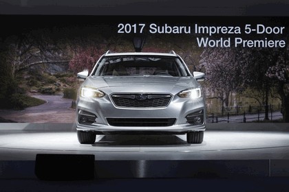 2017 Subaru Impreza 5-door - USA version 17
