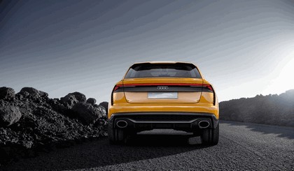 2017 Audi Q8 sport concept 6