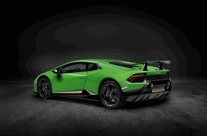 2017 Lamborghini Huracán LP 610-4 Performante 9