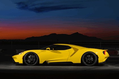 2017 Ford GT 42