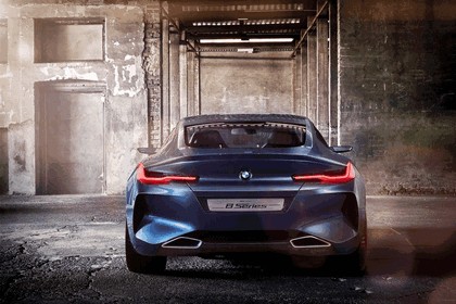 2017 BMW Concept 8 Series 32