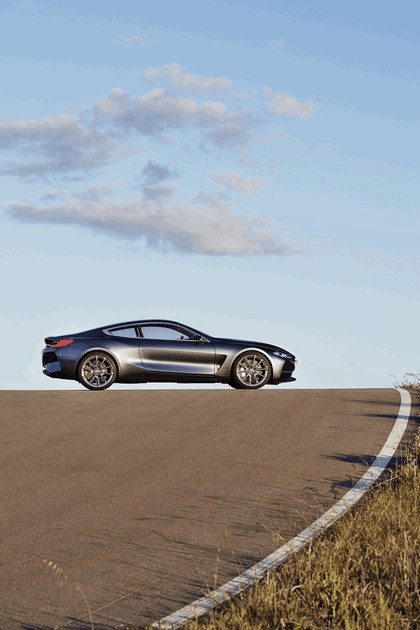 2017 BMW Concept 8 Series 36