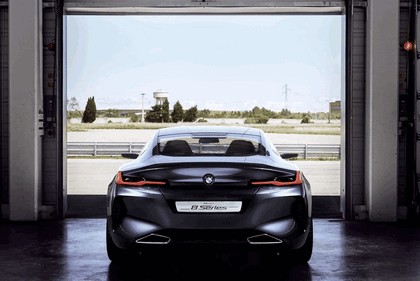 2017 BMW Concept 8 Series 37