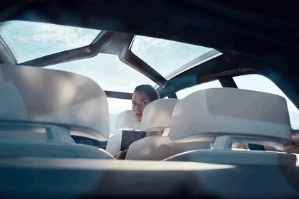 2017 BMW Concept X7 iPerformance 17