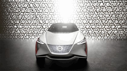 2017 Nissan IMx concept 13