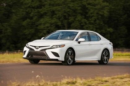 2018 Toyota Camry 30