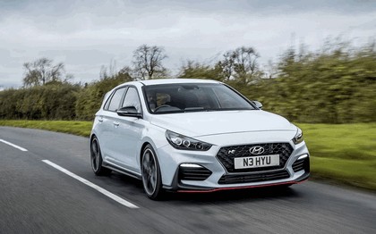 2017 Hyundai i30 N - UK version 12